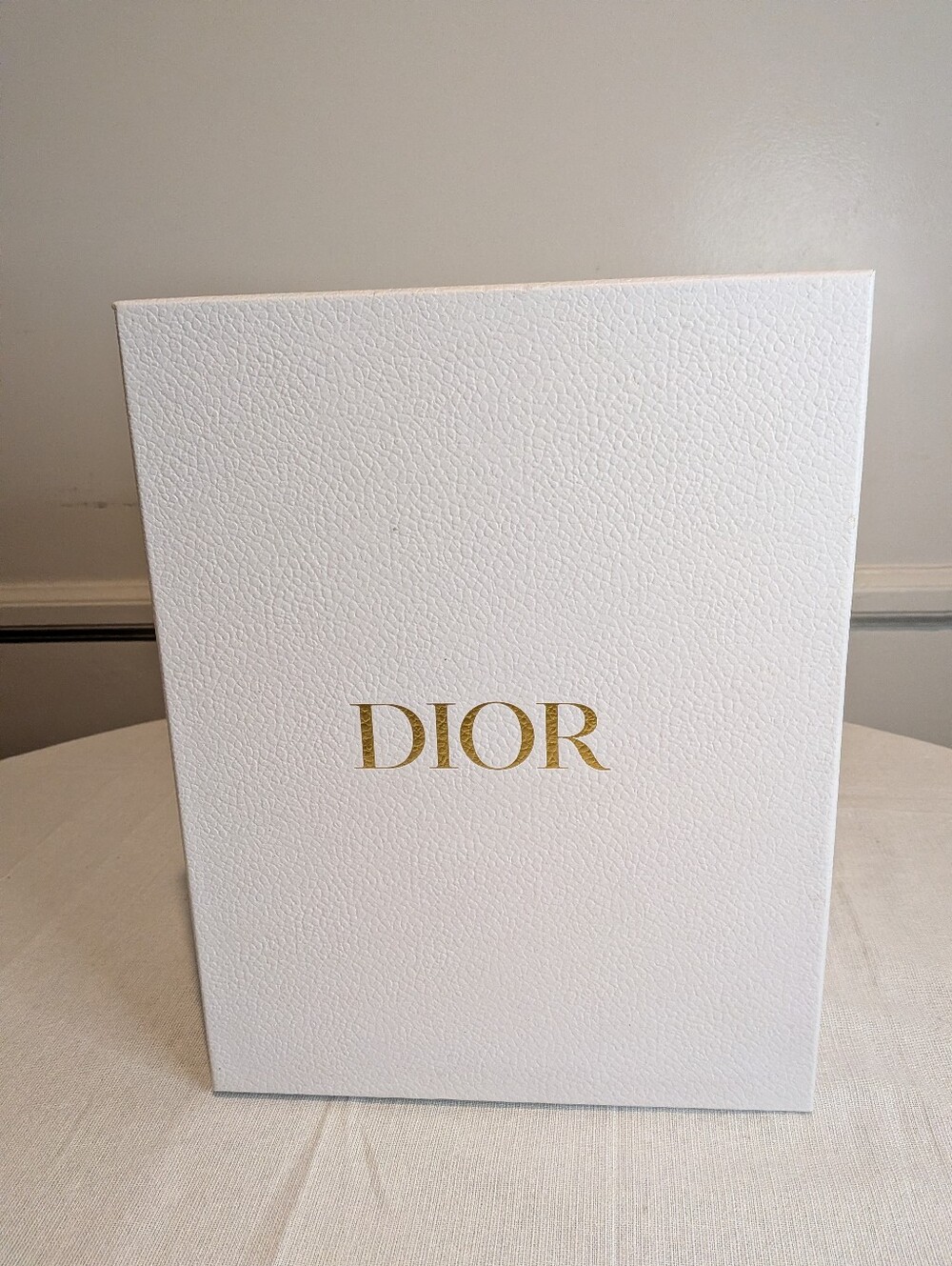 DIOR Empty Gift Storage Box - Picture 3 of 9